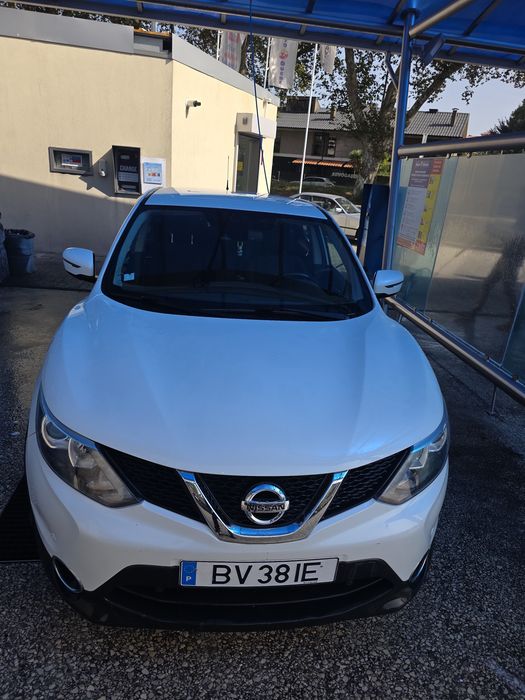 Nissan Qashqai 1.5 dCi (2015) - Excelente Estado