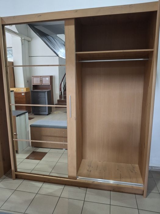 Шафа-купе Нова стильна