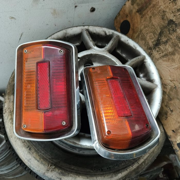 Farolins Alfa GTV 1750 primeira serie