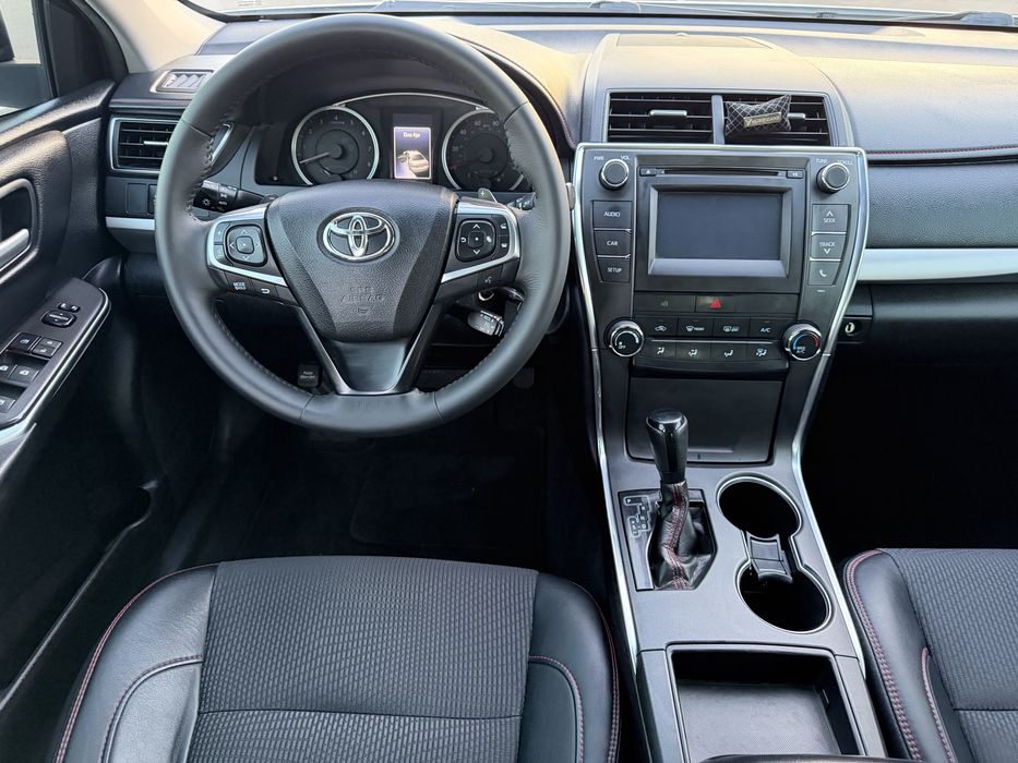 Toyota Camry 2017