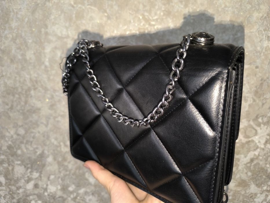 Сумка (всі невеличкі дефекти видно на фото)