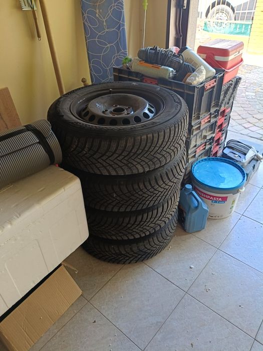 Opony 195/65R15 z felgami