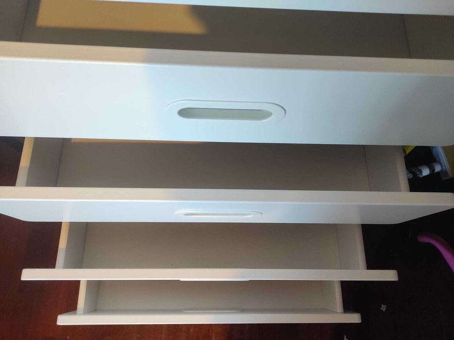 Cama alta IKEA branca, com secretária c/4 gavetas, 90x200 cm