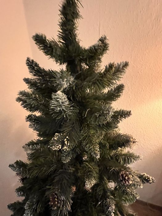 Choinka sztuczna  150 cm na pniu