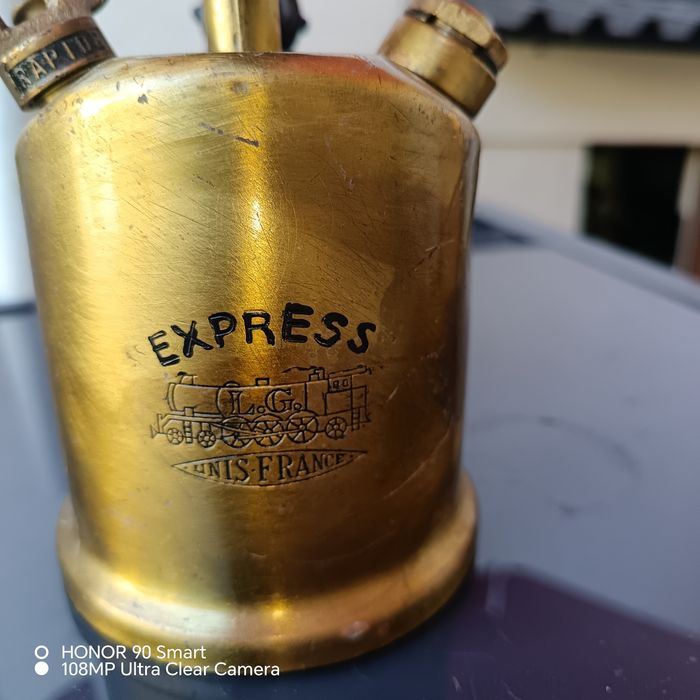 Massaricos antigos a petróleo tenho 4 em bom estado