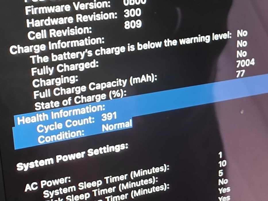 MacBook Pro 16" 2019 i9 16GB / 1TB (macOS Tahoe 26.2)