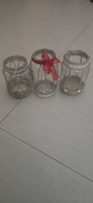 Vendo trabalhos em vários tipos de peças.