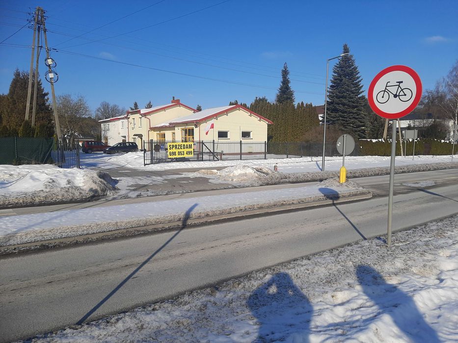 Dwa mieszkania z warsztatem samochodowym