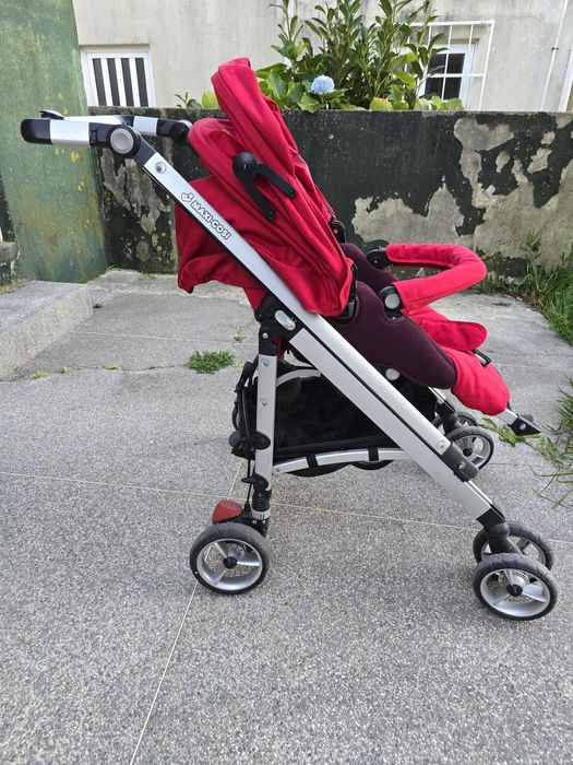 Carrinho de passeio para bebé e criança