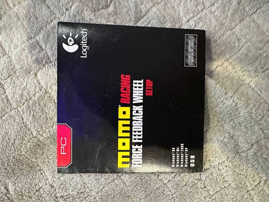 Руль Logitech momo racing