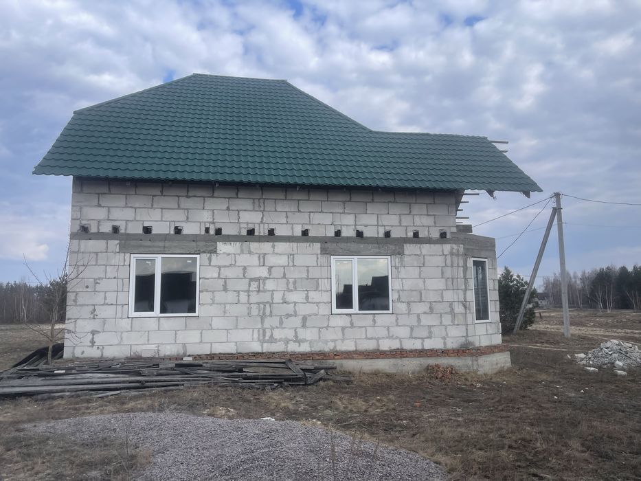 Продається недобудований будинок