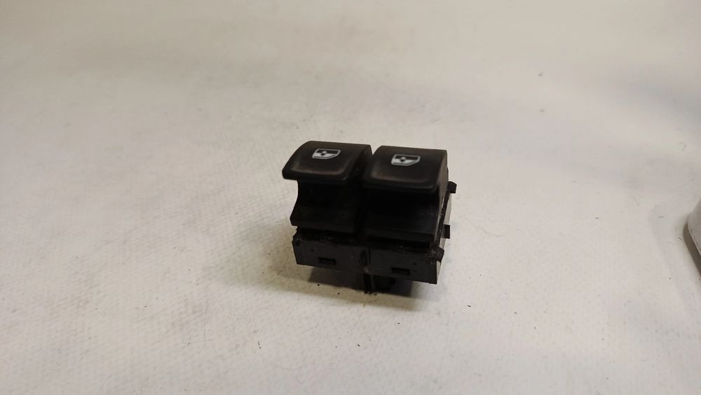 Comando / botão / interruptor vidros frente esquerdo SKODA Fabia III H