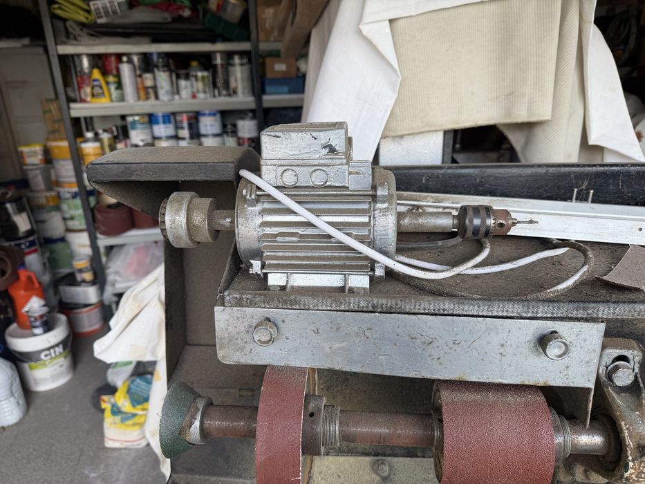 Maquina de sapateiro lixadora com aspiração