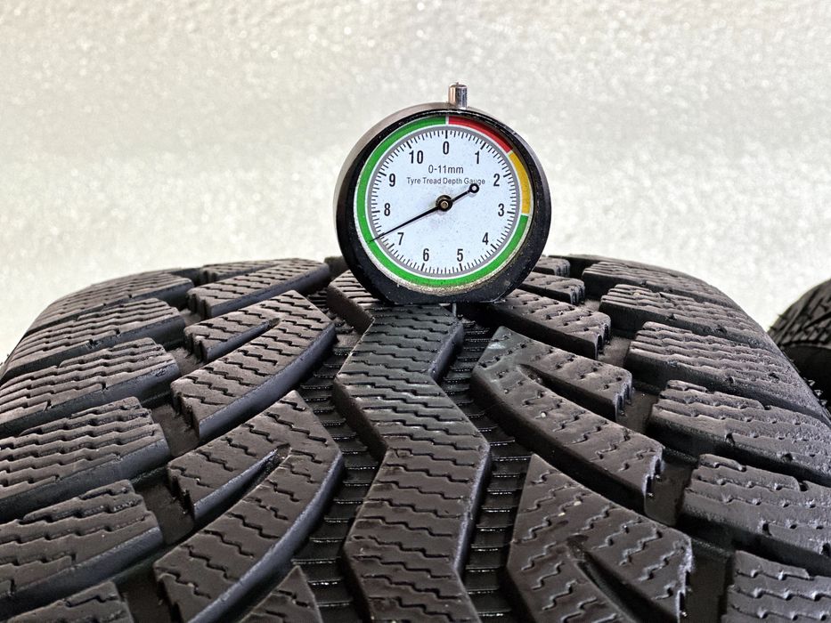 235/65 R17 Apollo Apterra