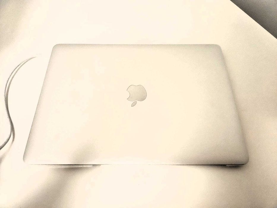 MacBook Pro A1708 uszkodzony ekran