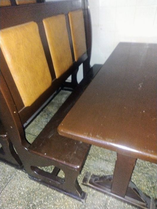 Продам стіл з лавками дерево