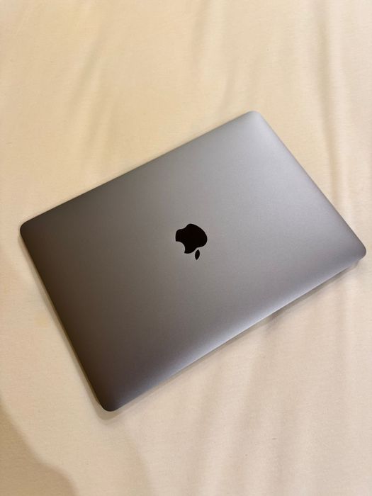 2019 MacBook Pro, 128G with Touch Bar64552458958979123