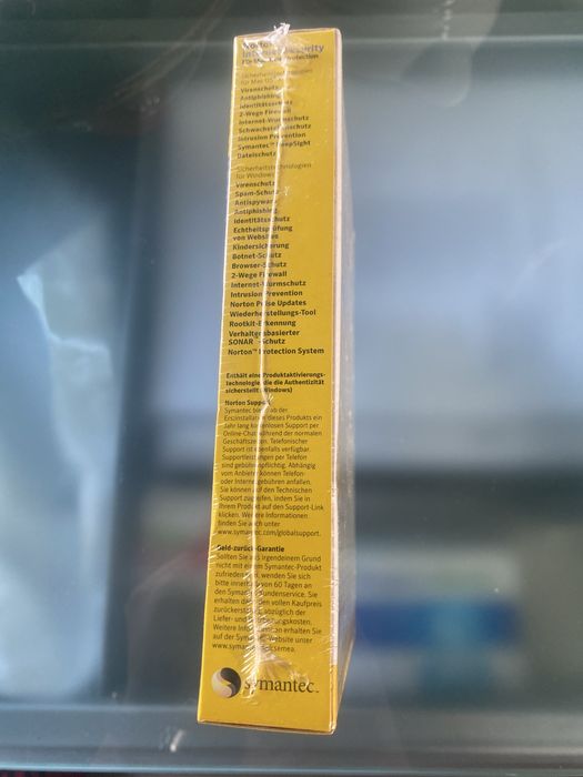 Stary zafoliowany Norton Internet Security program antywirusowy 2009r