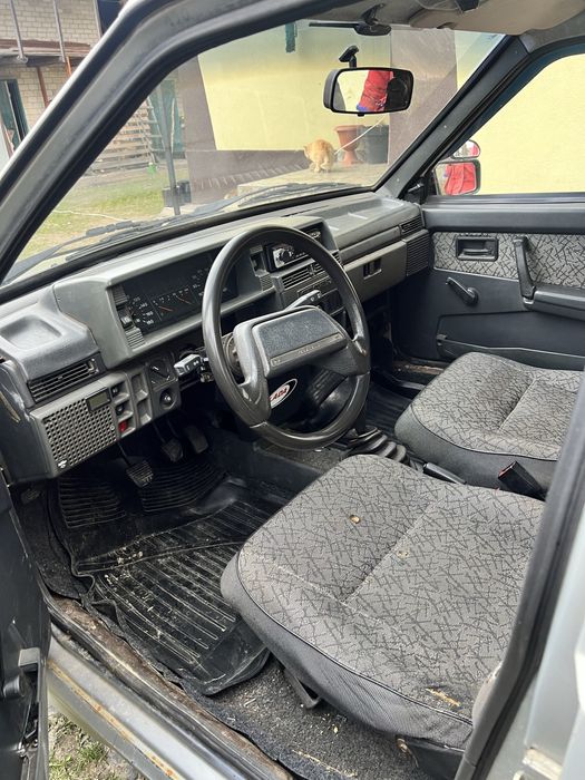 ВАЗ 210930-20 автомобіль