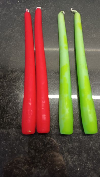 Velas novas verde e vermelha