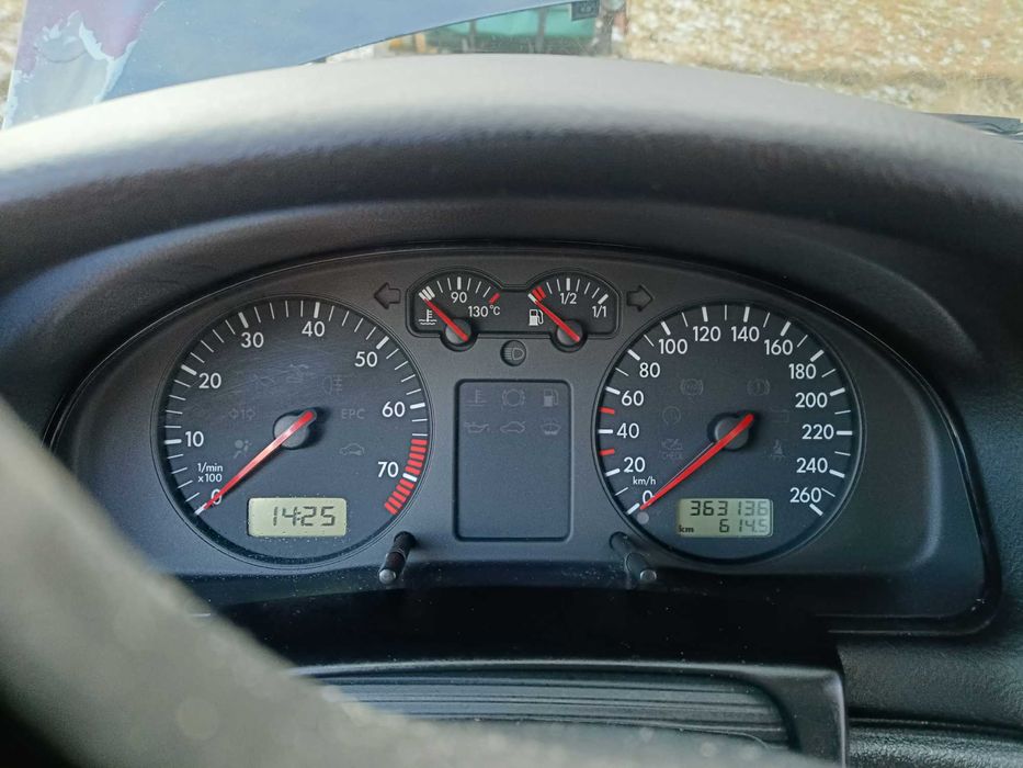 Продам пасат b5 2.3vr5 4x4 1999