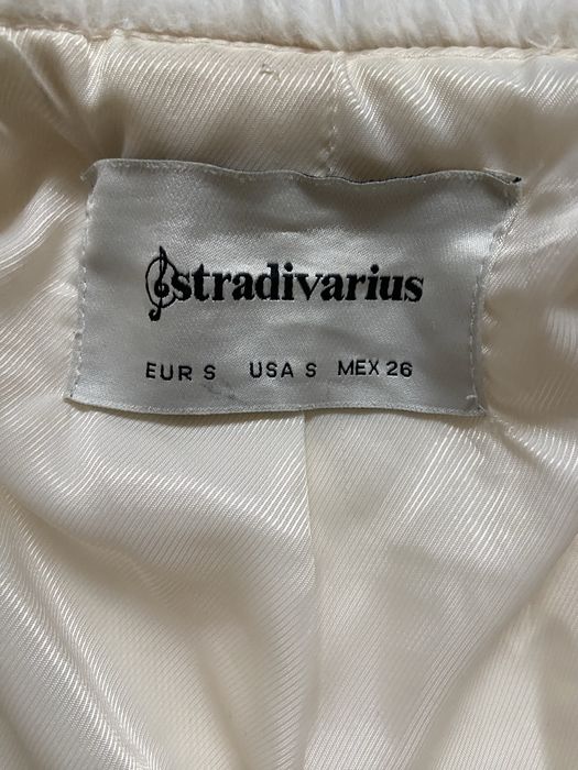 Жіноча шуба куртка stradivarius