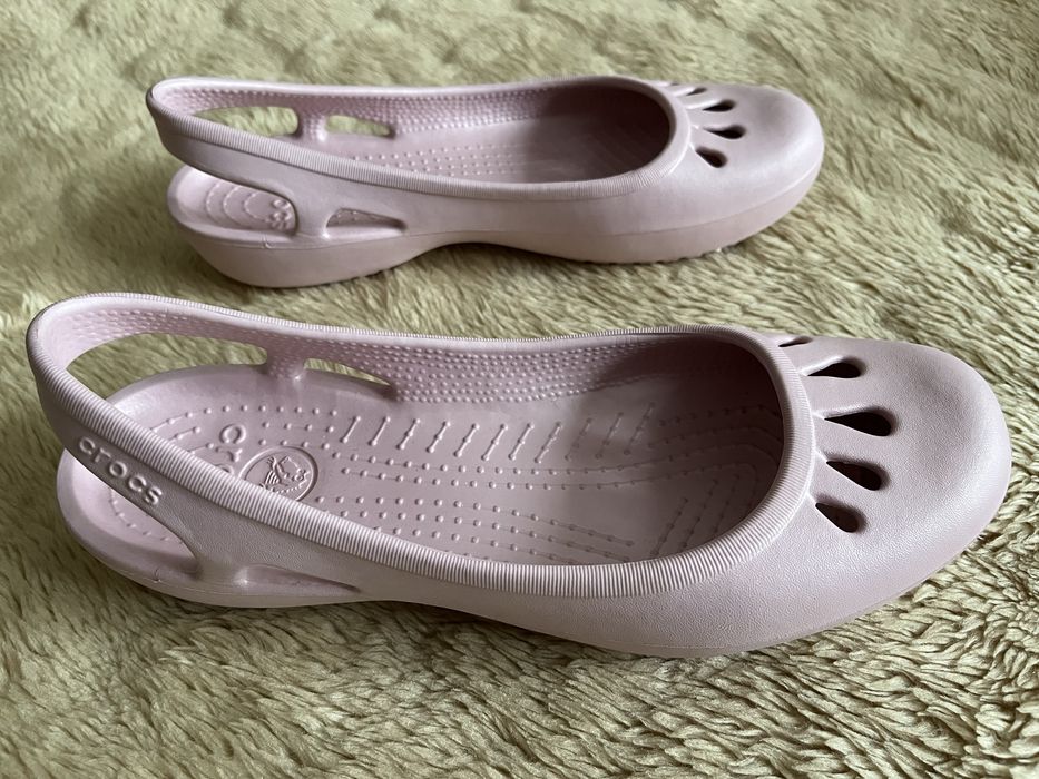Baleriny Crocs W 11 wkladka ok.27,5 cm.
