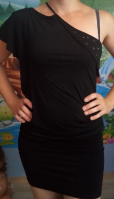 Плаття  дешево L i M