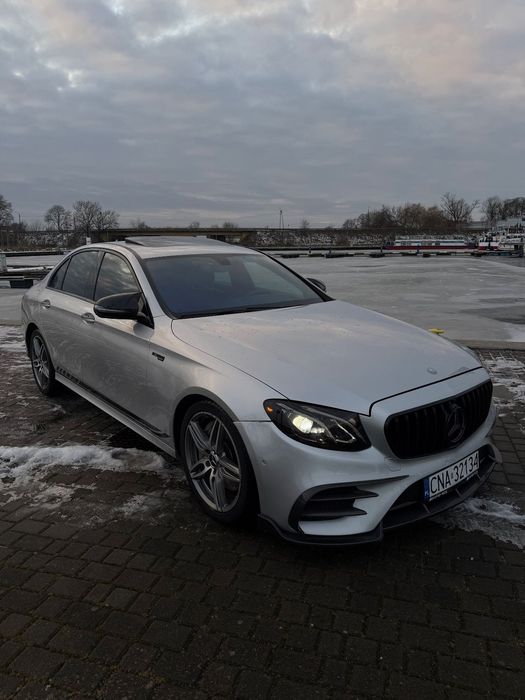 Mercedes-Benz Klasa E Mercedes-Benz E 300 W213 | 9G-Tronic | AMG Carbon | Stan idealny