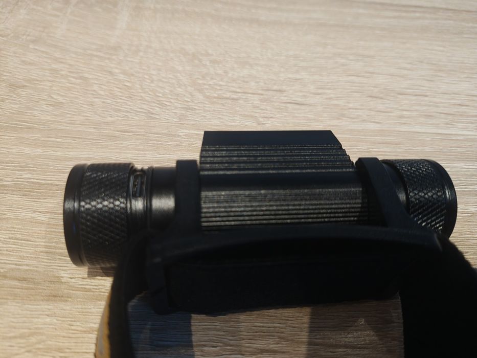 MOCNA latarka czołowa/czołówka LED UV na USB-C wodoodporna z ALUMINIUM