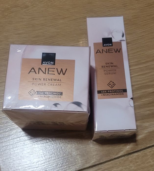 Odmładzająco wzmacniające serum do twarzy plus krem z Protinolem