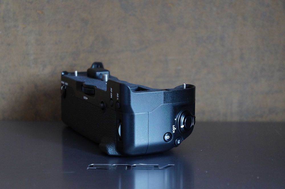 Батарейний блок FUJIFILM VPB-XH1 для X-H1 NP-W 126s