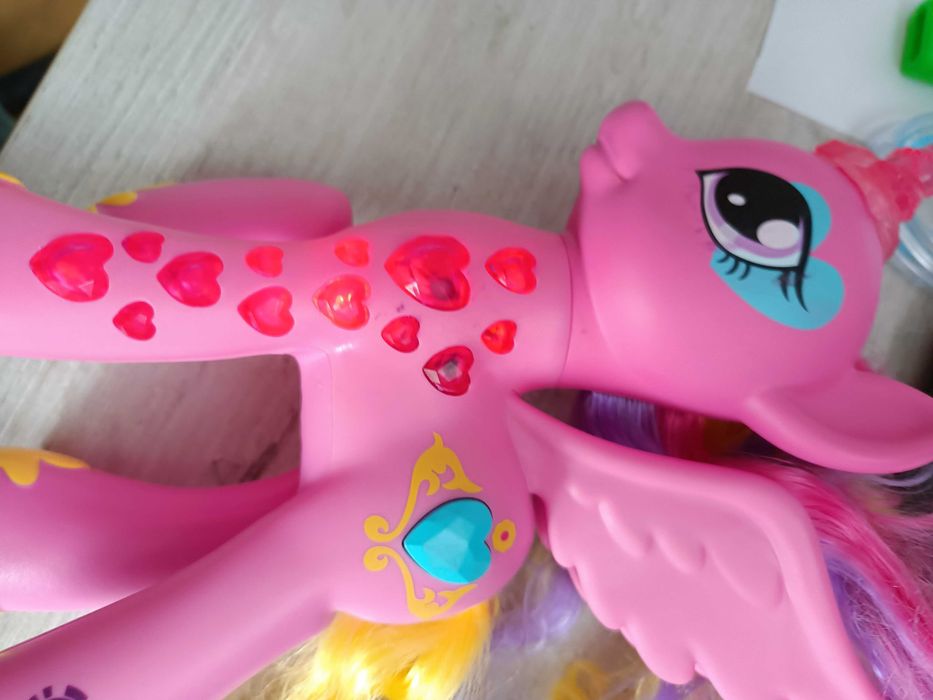 Interaktywny konik/kucyk Cadance My Little Pony B1370