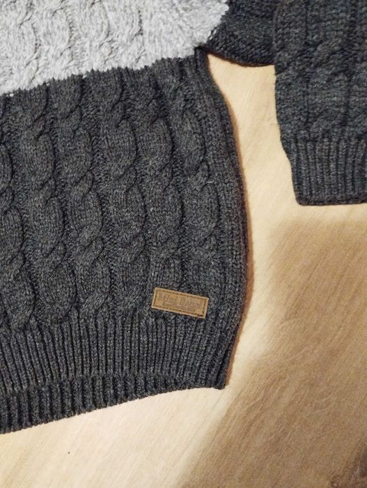 Ciepły sweter rozm. 98 Rebel mini