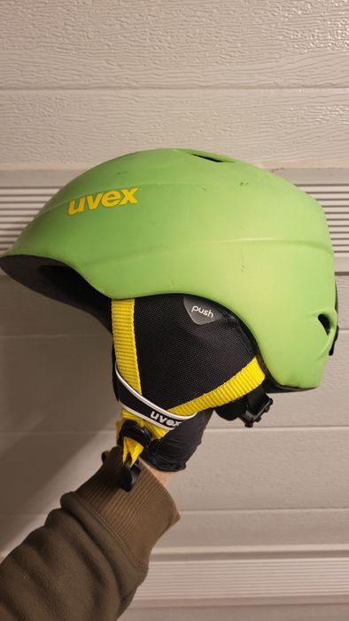 Kask narciarski UVEX 54-58 cm używany