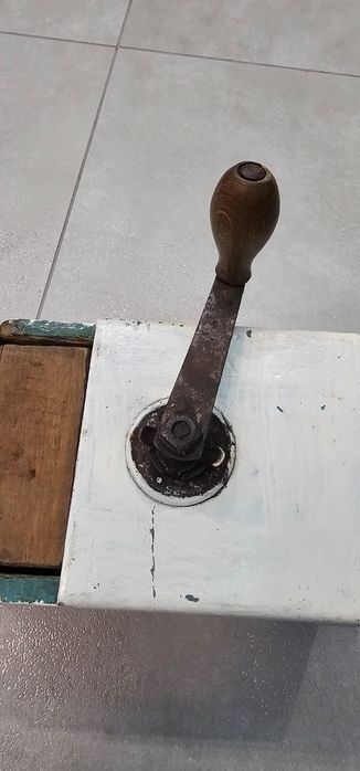 Stary młynek do mielenia kawy