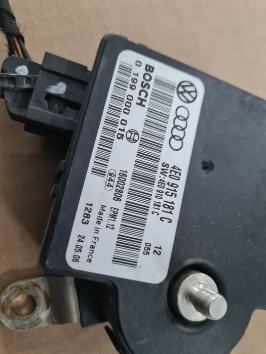 MODUŁ sterownik ładowania AKUMULATORA Audi A8 D3 lift 2006r