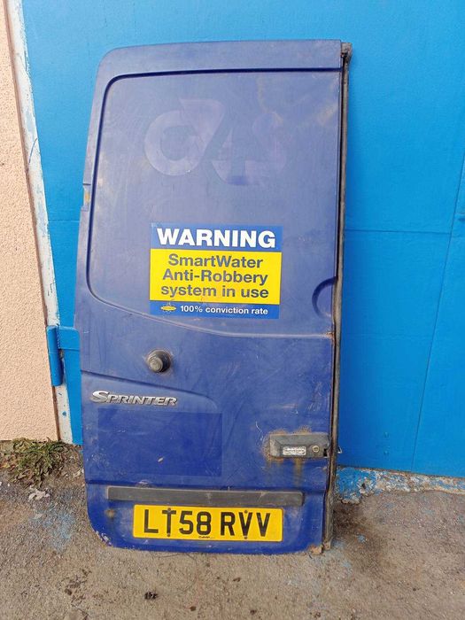 Продам двері Мерседес Спрінтер.  906  903