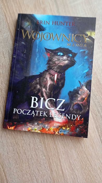 Erin Hunter Wojownicy Manga Bicz Początek legendy