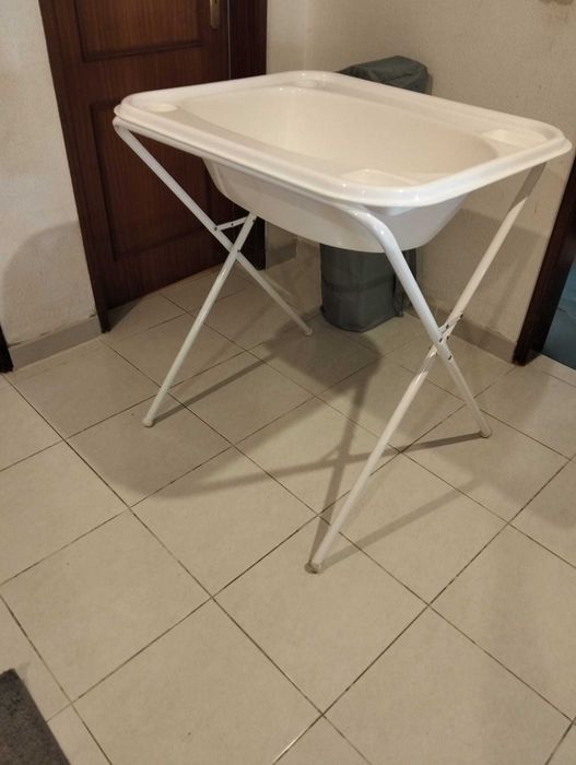Banheira com tripé