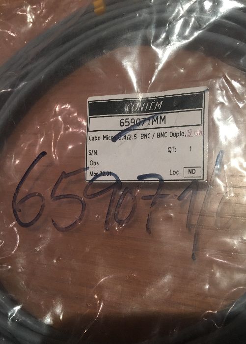 Cabo BNC duplo de 2 metros