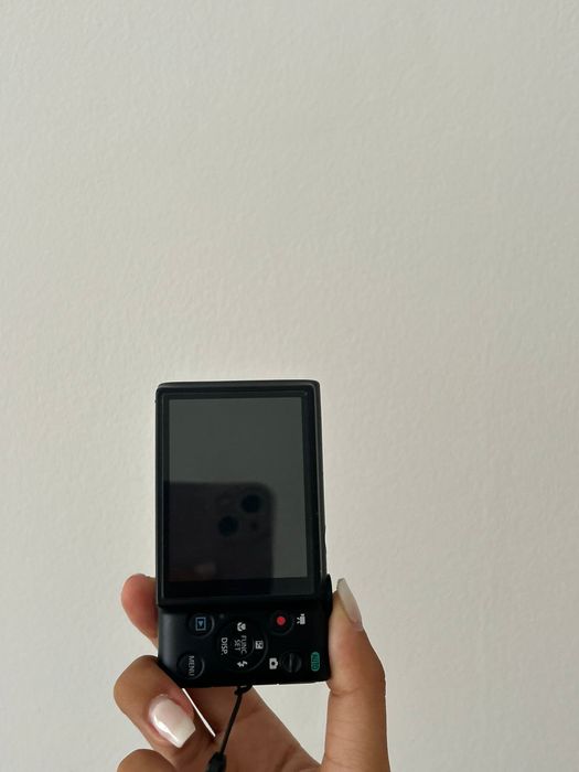 Câmera cânon ixus 132