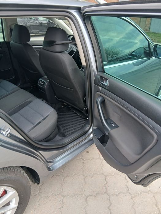 Продам гольф6  2011р 1.2 бензин