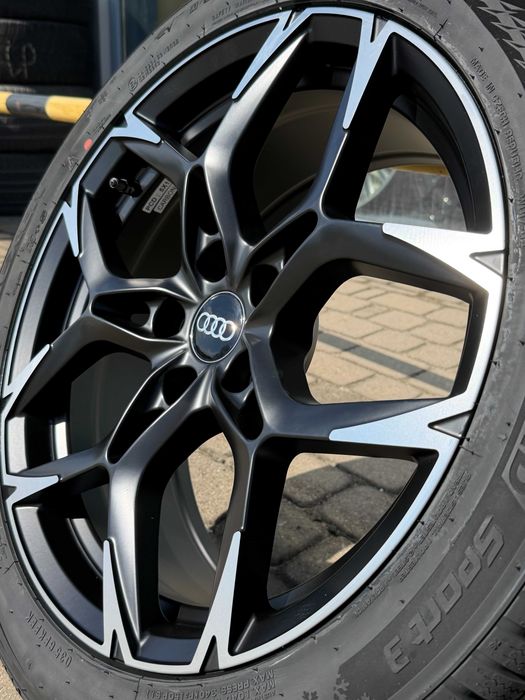 Nowe koła zimowe 18 cali Audi A3 S3 czarno srebrne