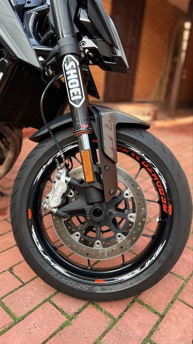 Мотоцикл КТМ (KTM 790 Duke R )