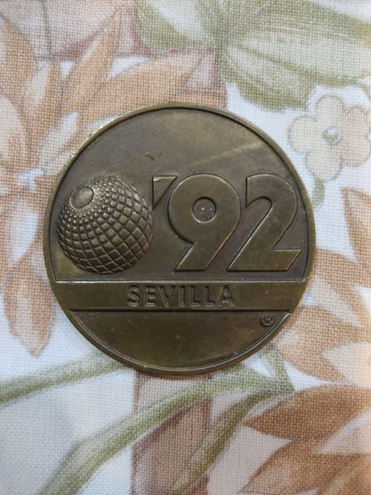 Medalha e porta-chaves Expo 92 Sevilha