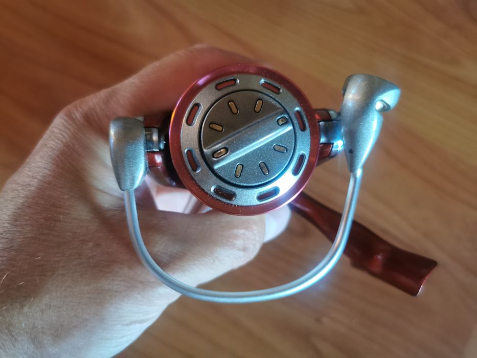 Kołowrotek spro red arc 2000