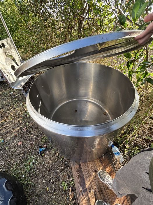 Deposito de aço inoxidavel