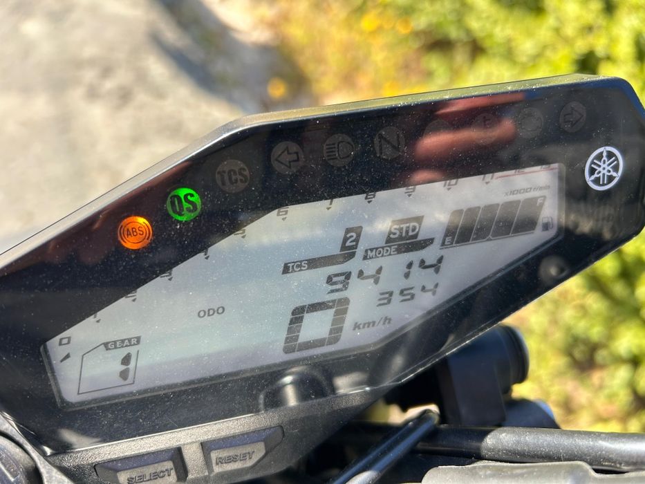 Yamaha MT09 ano 2021 c/ 9420 kms