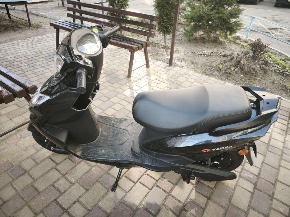 Yadea luna електросамокат